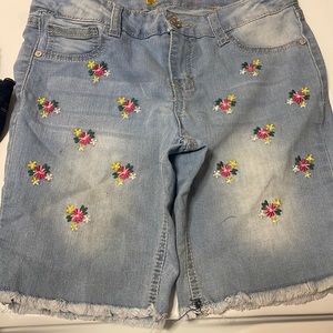 Biker jean shorts